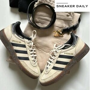 Handball Spezial Wonder White Black women shoes/size